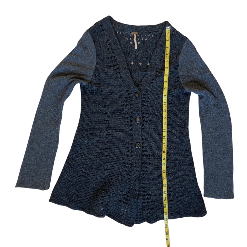 Free People Wool Knit Cardigan Gray Sweater Size S Boho Hippie Urban Fall - Picture 7 of 8
